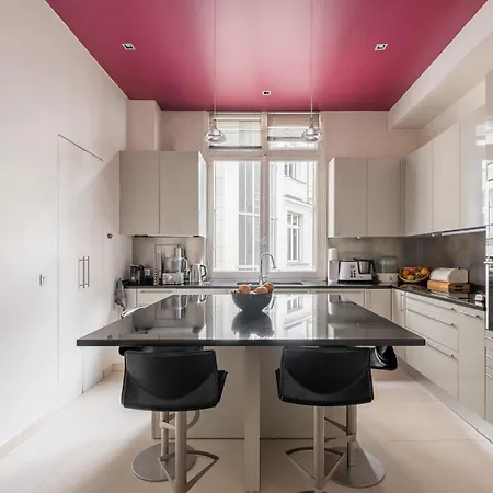 Veeve - Eiffel Eclectic Apartment *