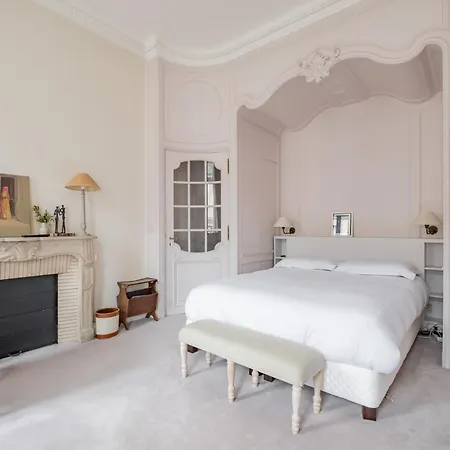 Veeve - Eiffel Eclectic Apartment *