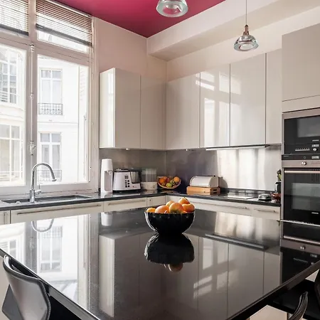 Apartment Veeve - Eiffel Eclectic *